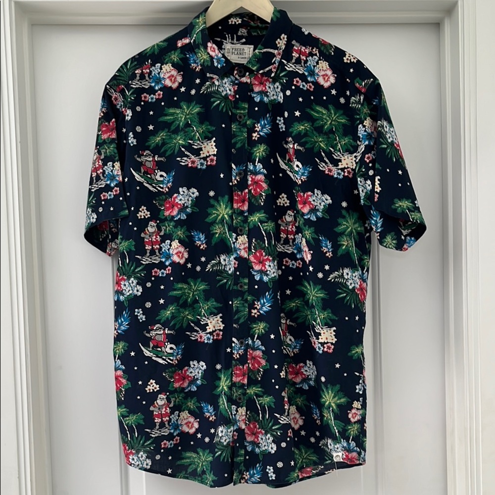 Free Planet Santa Hawaiian Shirt